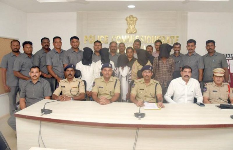 पकड़े गए कांग्रेसी नेता व नक्सलियों के पास से मिला विस्फोटक