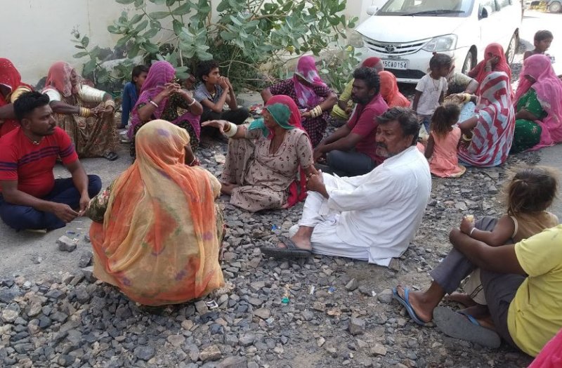 Controversy between parents over son funeral in barmer