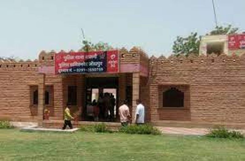 AIIMS : एम्स की महिला सिक्योरिटी गार्ड व साथी ने की थी लूटपाट