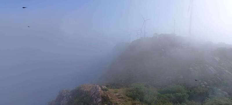 पर्यटकों को लुभाने के साथ पवन ऊर्जा के जरिए भी बनाई पहचान