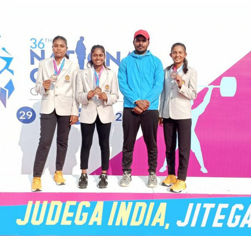 नेशनल गेम्स में बेटियों ने जीता कांस्य पदक
