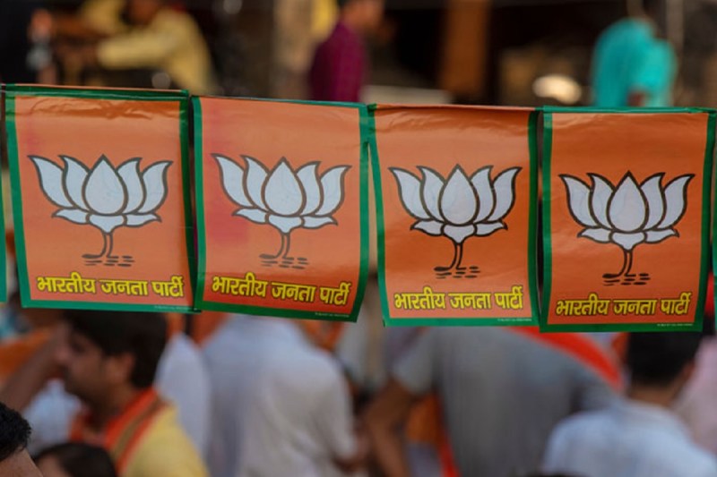 Gujarat Assembly Election 2022 : कांग्रेस का सफाया करने गुजरात जाएंगे यूपी भाजपा के 5 दिग्गज, जानें इनका नाम