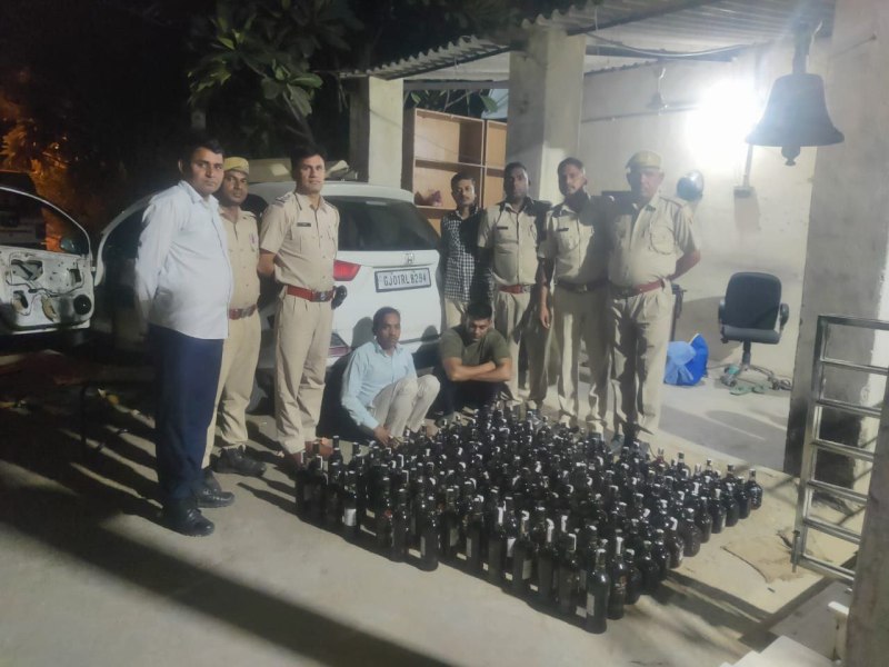 सेना की वर्दी व आईडी कार्ड की आड़ में शराब तस्करी, बर्खास्त जवान समेत दो गिरफ्तार