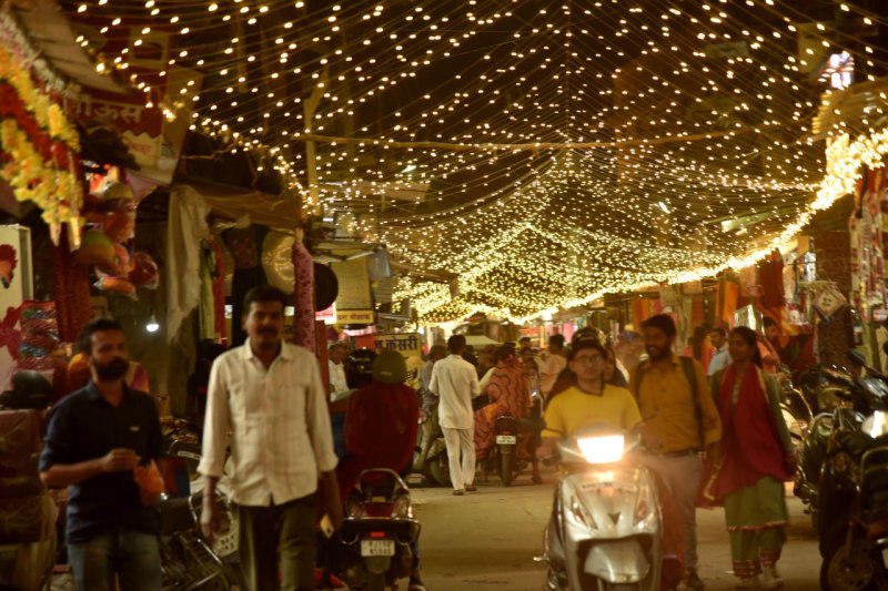 ग्रह नक्षत्रों की स्थिति से पुष्य नक्षत्र पर बन रहा है खास संयोग....