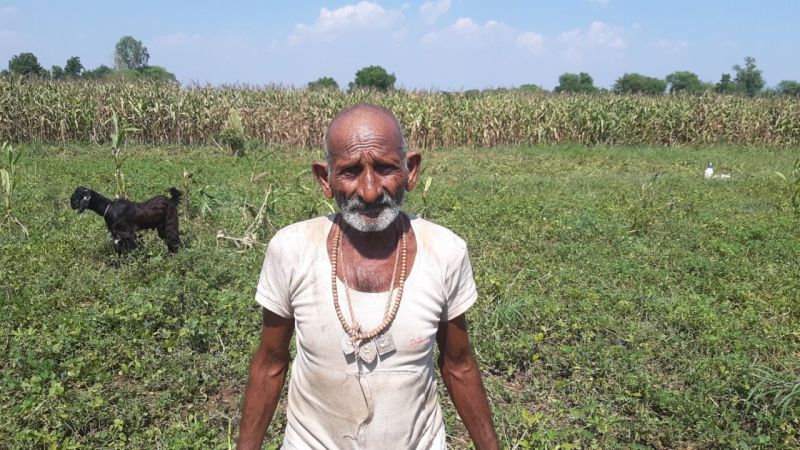 हाथ उपर कर बोले लिछमणजी : सब भगवान की माया है, ऊ जस्यां राखि ऊस्यां रेवां, चोंच दी तो चुग्गो भी ऊ ही देई