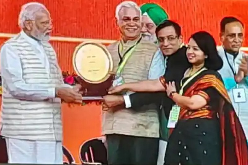 PMAY Urban : पीएम आवास योजना अर्बन में यूपी देश में नम्बर वन, जनता और अफसरों के चेहरे खिले खुशी