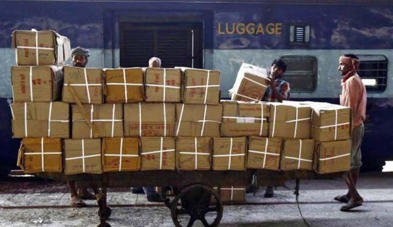 RAILWAY PARCEL----29 तक दिल्ली के लिए पार्सल बुकिंग व लदान नहीं होगा