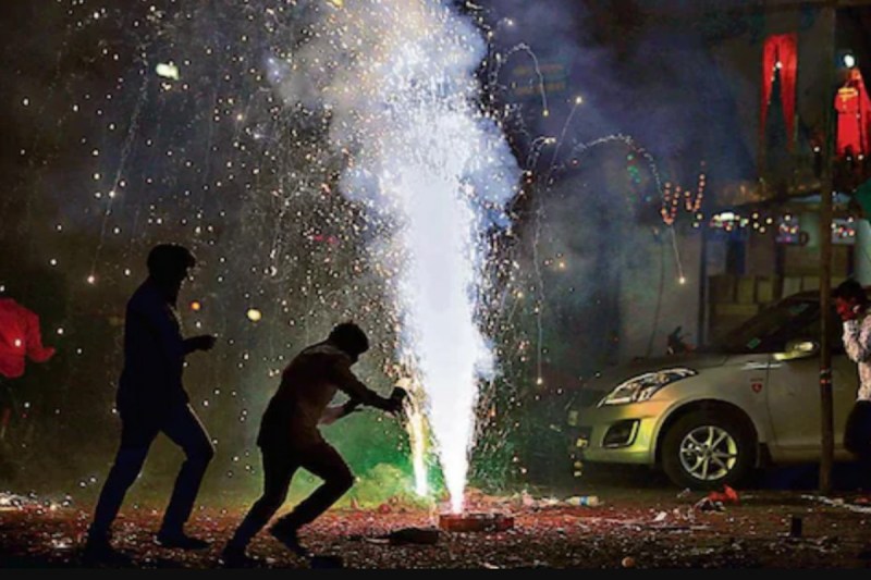 diwali-2022-time-limit-for-bursting-of-firecrackers-in-agra.jpg