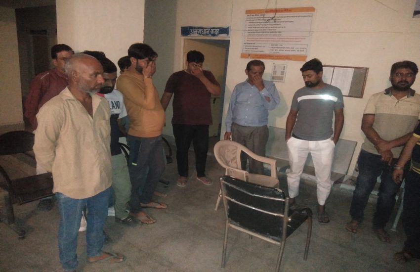 - चार दिन से लगातार जुआरियों के खिलाफ कार्रवाई