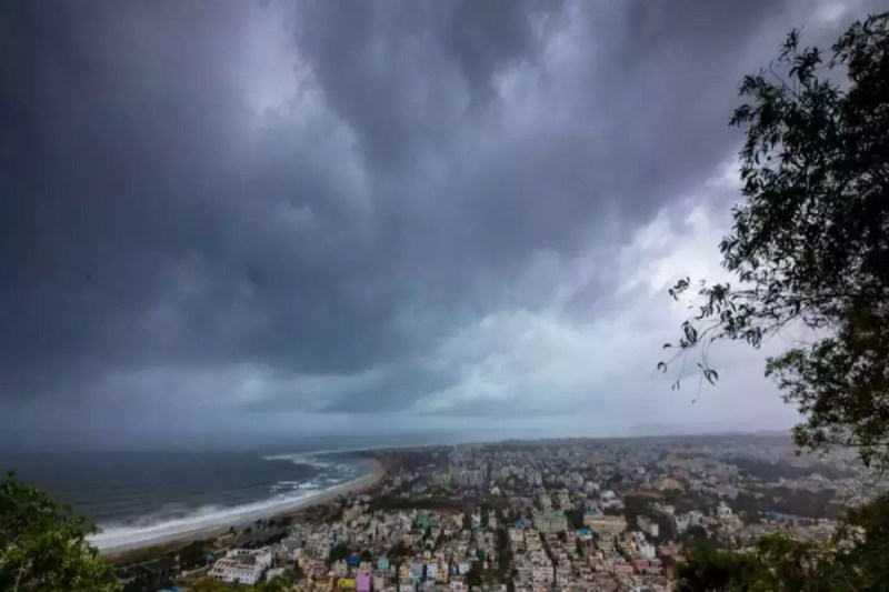 sitrang-cyclonic-storm-alert-in-west-bengal-and-odisha-before-diwali-imd-predicts-heavy-rain-in-many-states.jpg