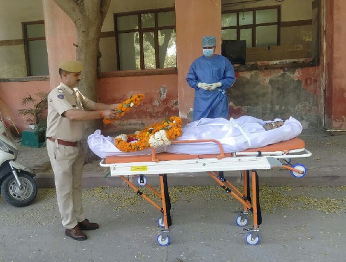 Massive road accident : पुलिस सिपाहियों का भीषण सड़क हादसा