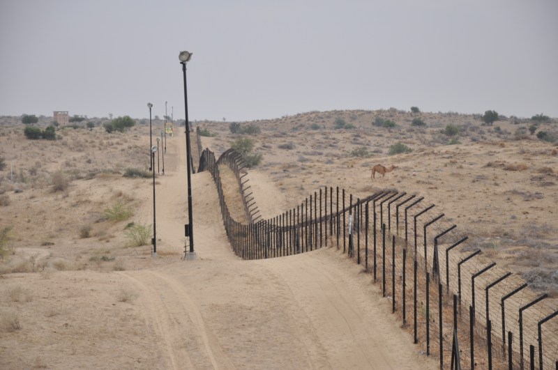 बन जाओ मुसलमां, बेटियों से करवाओ निकाह, नहीं तो हुक्का पानी बंद