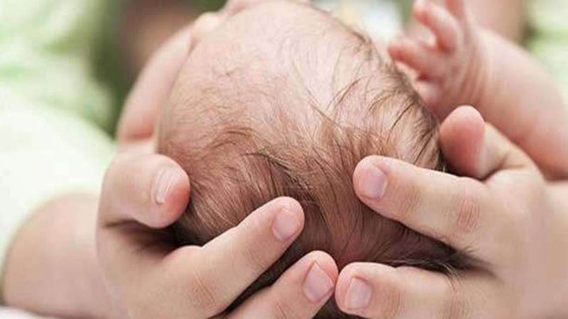 न रोने वाले शिशु को बड़े अस्पताल भेजना या नहीं, स्ट्रीप बताएगी