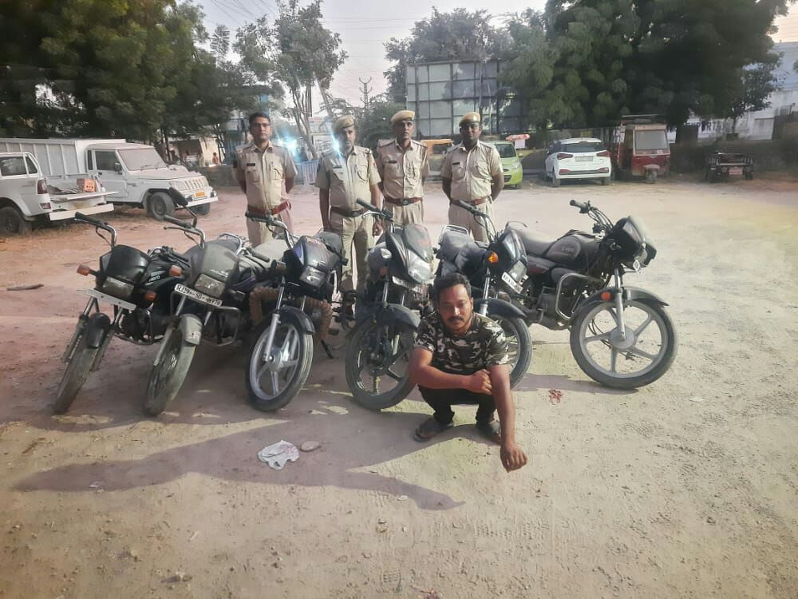 Aiims jodhpur: शौक-मौज के लिए एम्स का सिक्योरिटी गार्ड चुराता था मोटरसाइकिलें, गिरफ्तार
