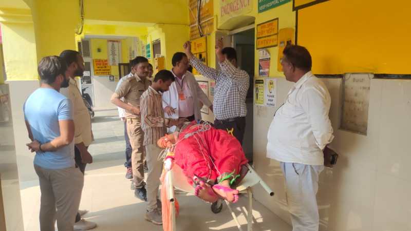 अयोध्या से जुड़ी एक और बड़ी घटना श्रद्धालुओं से भरी टेंपो पलटने से 6 घायल 1 की मौत