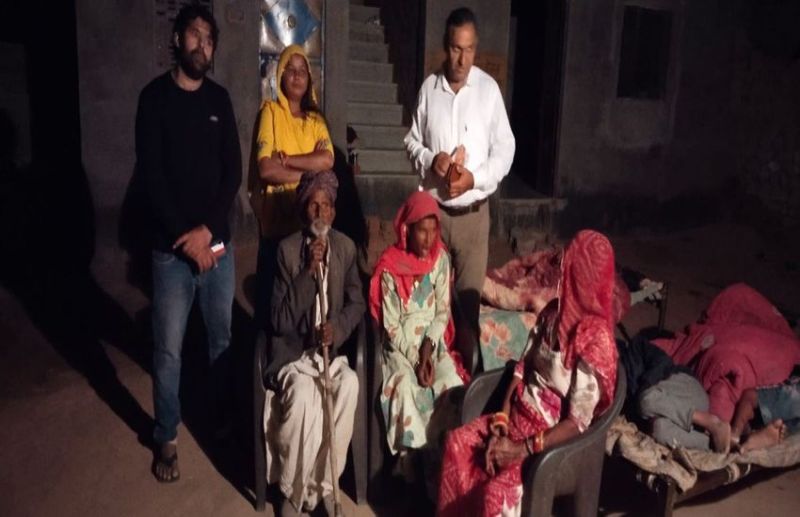 चार महीने से लापता महिला को ढूंढ़ लाए परिजन, टालमटोल करती रही पुलिस