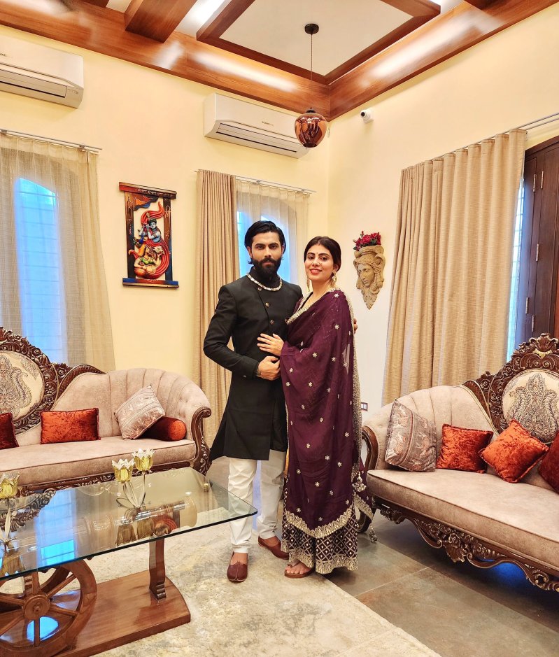 Gujarat: भाजपा ने क्रिकेटर रवीन्द्र जाडेजा की पत्नी रीवाबा को चुनाव मैदान में उतारा