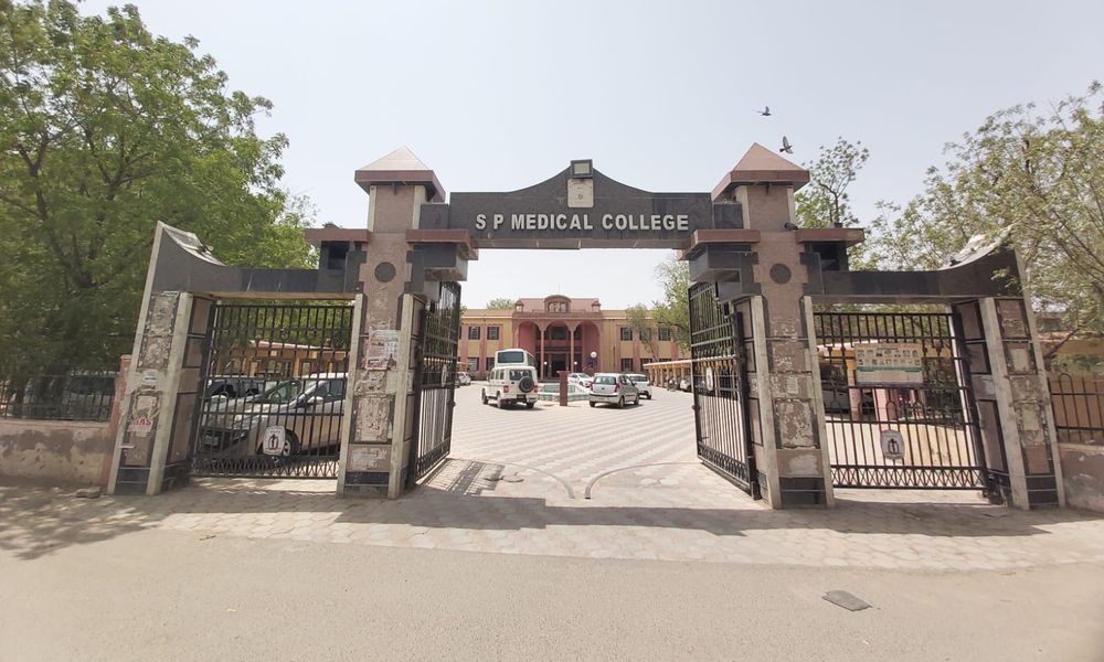 सीनियर मेडिकोज को भेजेंगे घर, ऑनलाइन होगी पढ़ाई