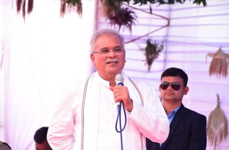 भेंट मुलाकात : सीएम भूपेश बघेल पहुंचे डोंगरगढ़, करोड़ों की सौगात देने के साथ लाल बहादुर नगर को दिया नगर पंचायत का दर्जा