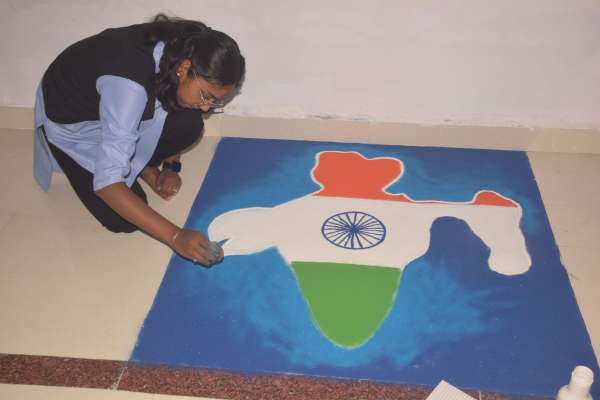 युवा महोत्सव 