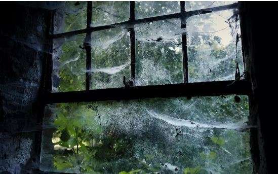 मेरठ के जीपी ब्लॉक में अक्सर आत्माएं देखी जाती हैं।