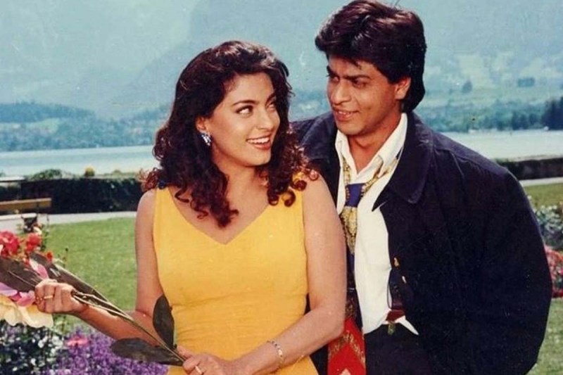 जब Shah Rukh Khan को देख बन गया था Juhi Chawla का मुंह