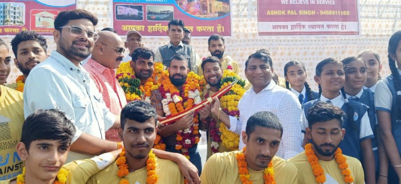 धावकों ने युवाओं को बताया तनाव मुक्त जीवन जीने का तरीका