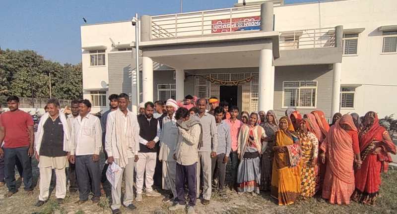 उद्योगपति संजय माहेश्वरी व डॉ. नीलेश गुप्ता पर मामला दर्ज