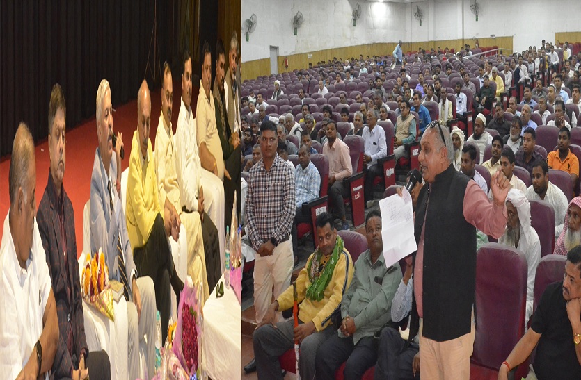 VIDEO#पैसा ऊपर तक पहुंचता है साहब, सब जानते हैं...