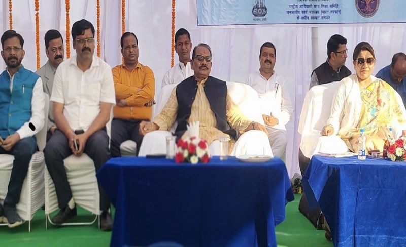 शिलान्यास कार्यक्रम इस बात पर अधिकारियों पर भडक़ गईं केंद्रीय राज्य मंत्री रेणुका, शिक्षा मंत्री भी हुए नाराज