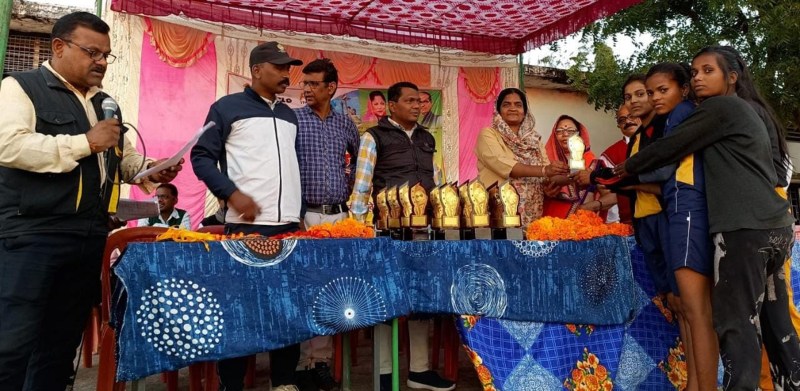 शासकीय उत्कृष्ट विद्यालय नैनपुर में खेलकूद प्रतियोगिता का आयोजन