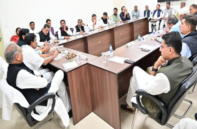 Venugopal scolds Harish Choudhary in precence of Ashok Gehlot Sachin