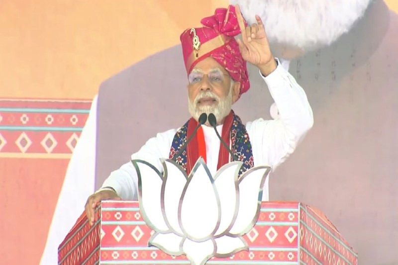 pm_modi_rally_in_kalol.jpg
