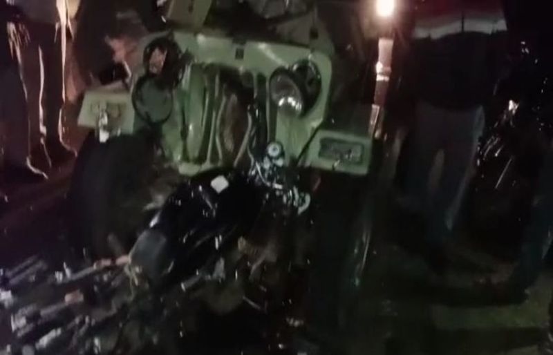 संतुलन बिगडऩे पर बाइक जीप से टकराई, एक ही परिवार के चार युवकों की मौत