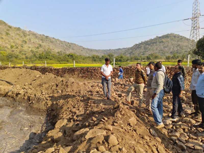 नीमच में कलेक्टर पहुंचे स्कूल तो मिली ऐसी स्थिति कि ...