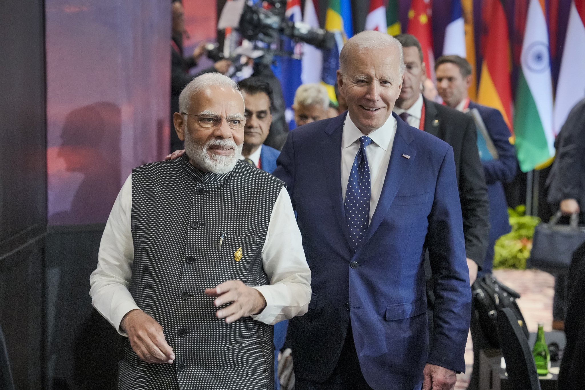 G-20 : बाइडन बोले, 'दोस्त' पीएम मोदी का साथ देने को बेताब अमरीका, भारत ने सभाली जी-20 की कमान