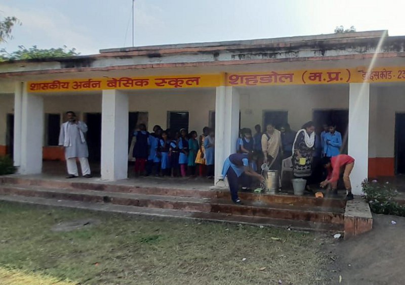 जर्जर हो गया था नगर के मध्य स्थित अर्बन बेसिक स्कूल का भवन, अब ढ़ाई करोड़ से बनेगा सर्वसुविधायुक्त नवीन भवन