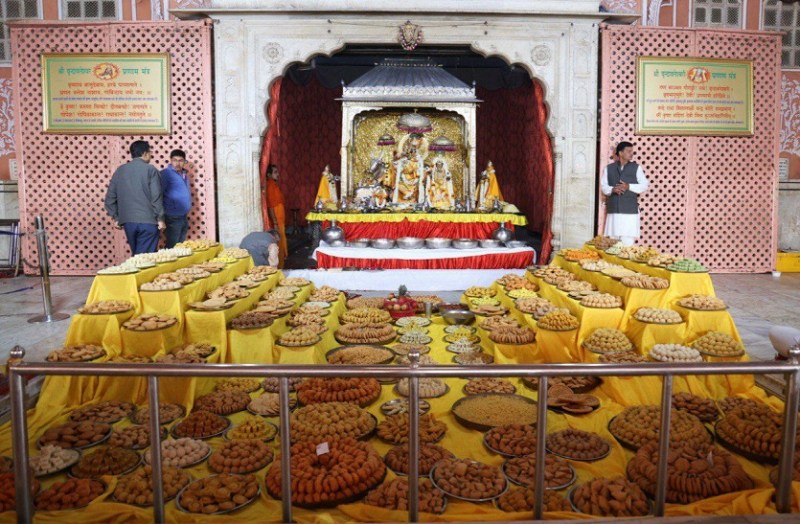 व्यंजन द्वादशी पर ठाकुरजी को जिमाए 56 भोग