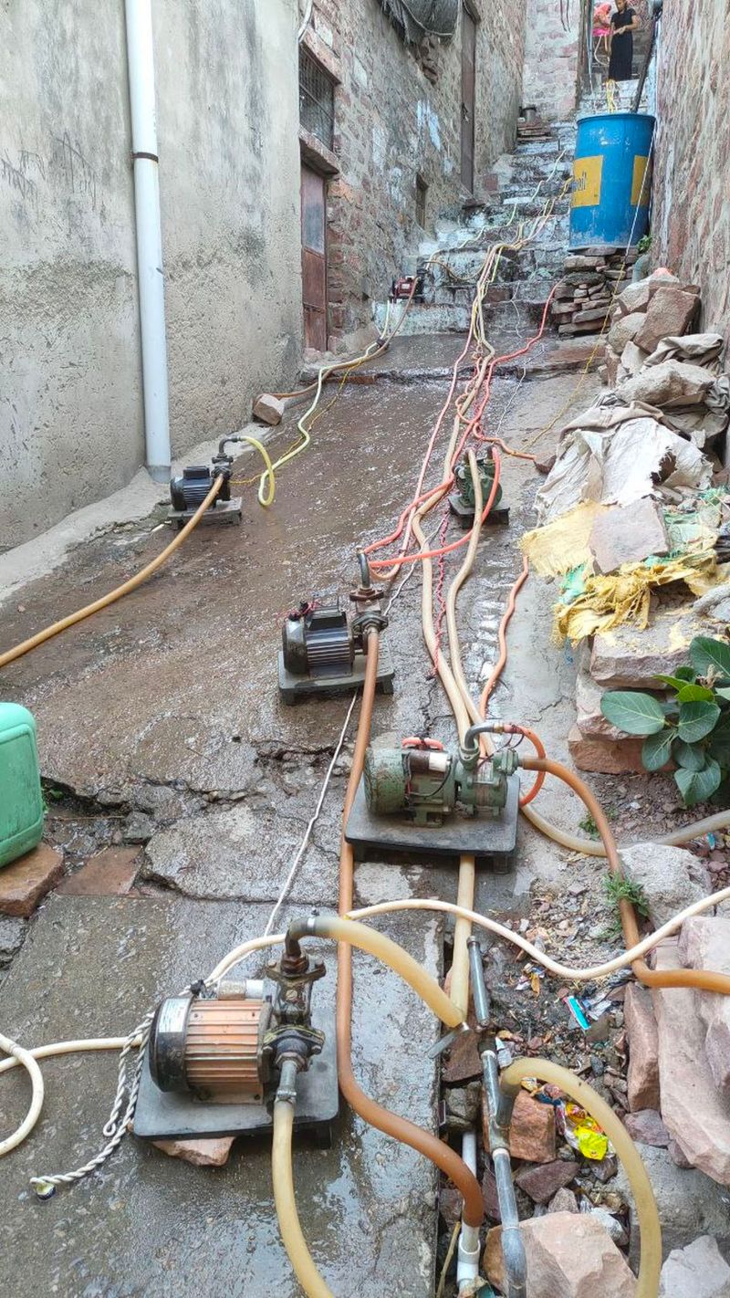 सर्दियों में भी पेयजल किल्लत, कई क्षेत्रों में एकाद घंटे जलापूर्ति