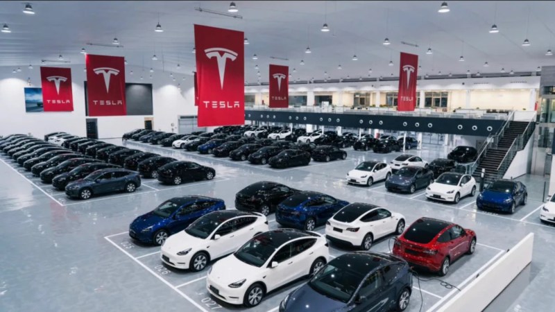tesla_cars_in_china.jpg