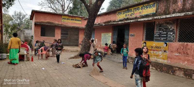 What kind of education is this: Hindi medium education in English medi