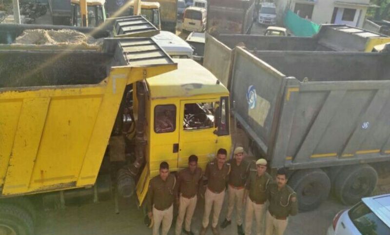 Bajari mafia : मौत बनकर दौड़ते हैं बिना नम्बर डम्पर