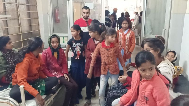 Sirohi: फूड पॉइजनिंग से 36 छात्राओं की बिगड़ी तबीयत, मचा हड़कम्प