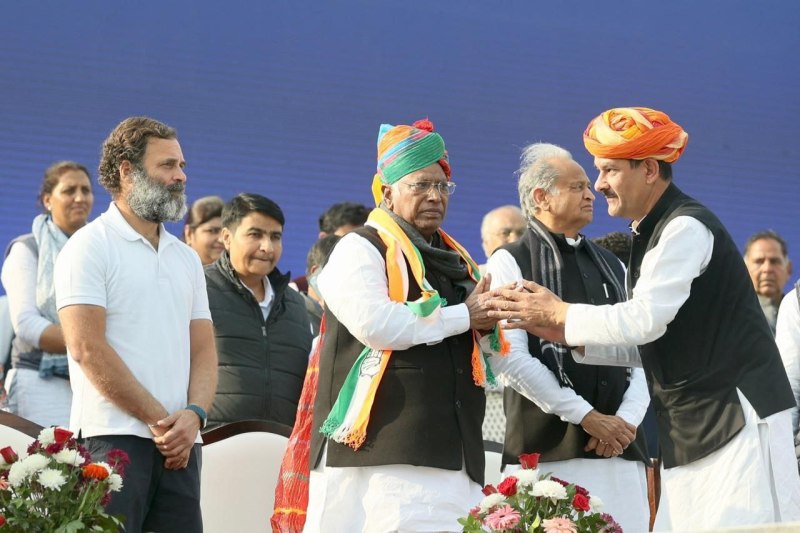 CM गहलोत की बड़ी घोषणा, राजस्थान में एक अप्रेल से पांच सौ रूपए में गैस सिलेंडर देंगे