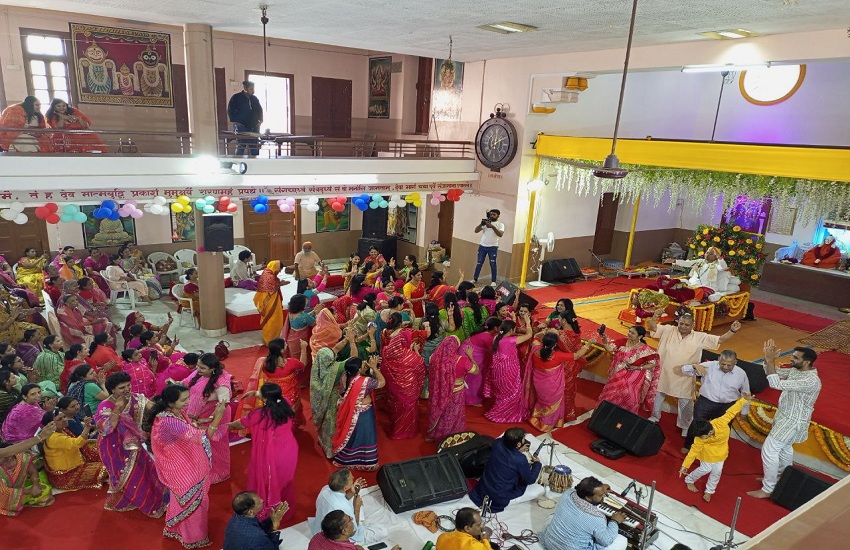 पिता-पुत्री का संबंध होता है अलौकिक : राधाकृष्ण