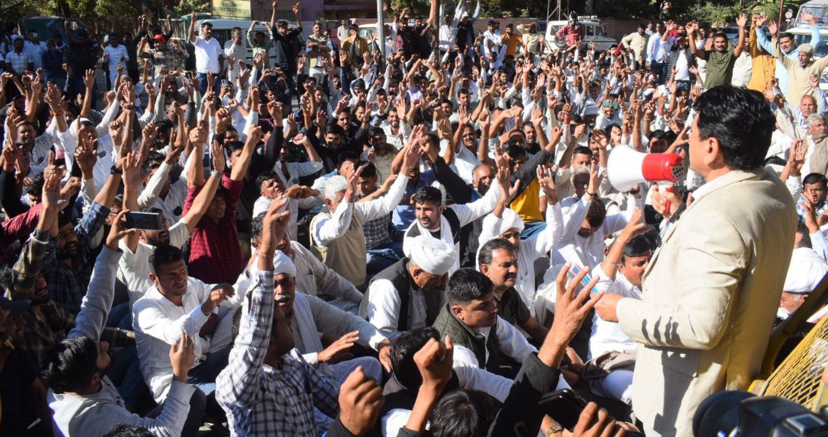 Bishnoi : डीएसटी (पूर्व) लाइन हाजिर, निलंबन की मांग