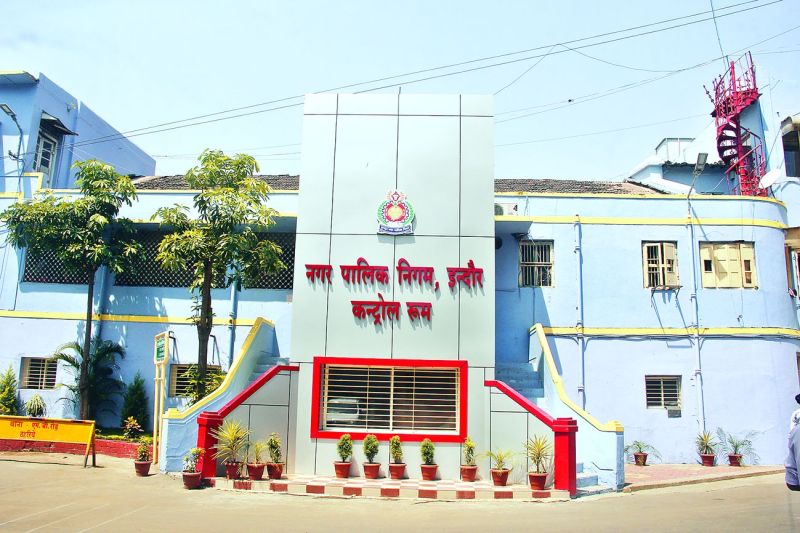 अवैध कॉलोनी बसाने वालों पर दर्ज नहीं होती है एफआइआर