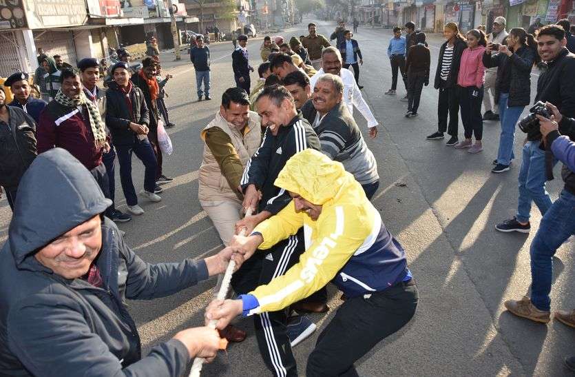 सामने की टीम में दो गुना प्रतिद्वंद्वि थे, फिर भी बाजी जीत गए पुलिस जवान