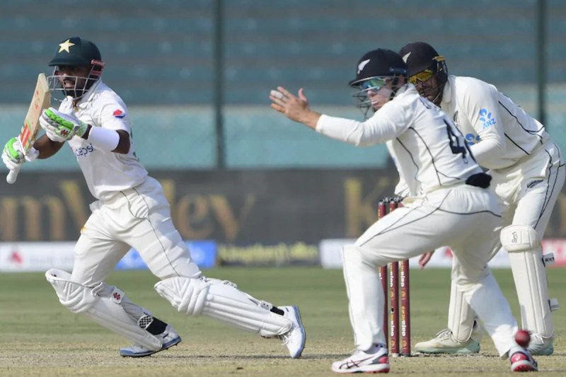 pak-vs-nz-history-of-test-cricket-first-time-first-2-wickets-fell-to-stumpings.jpg