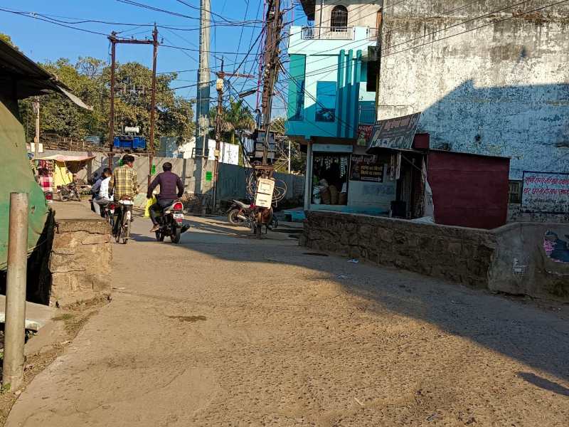 Fear of accidents on narrow culvert on Kachcha road, not being widened